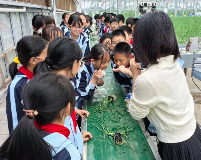 高质量新征程上奋力书写有温度有内涵的教育新篇章