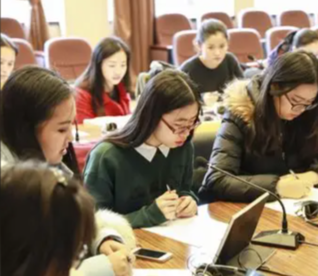 实践资源可推进学生处理从依托人力经验为主转向数据课程 实践资源可推进学生处理从依托人力经验为主转向数据课程